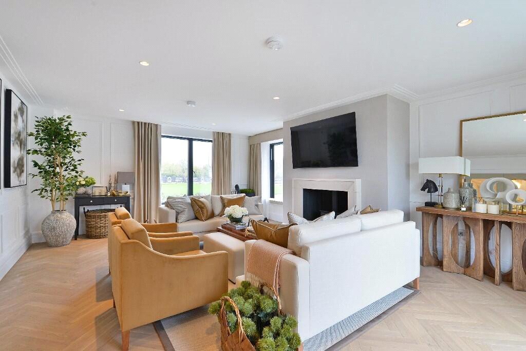 Medlands, Alfold Gardens, Alfold, Surrey, GU6, photo 4