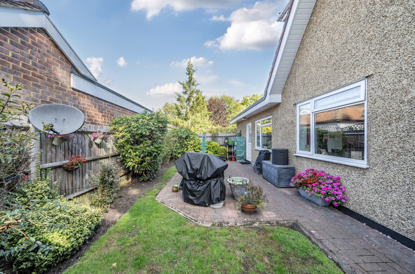 Fenns Lane, West End, Woking, GU24, photo 30