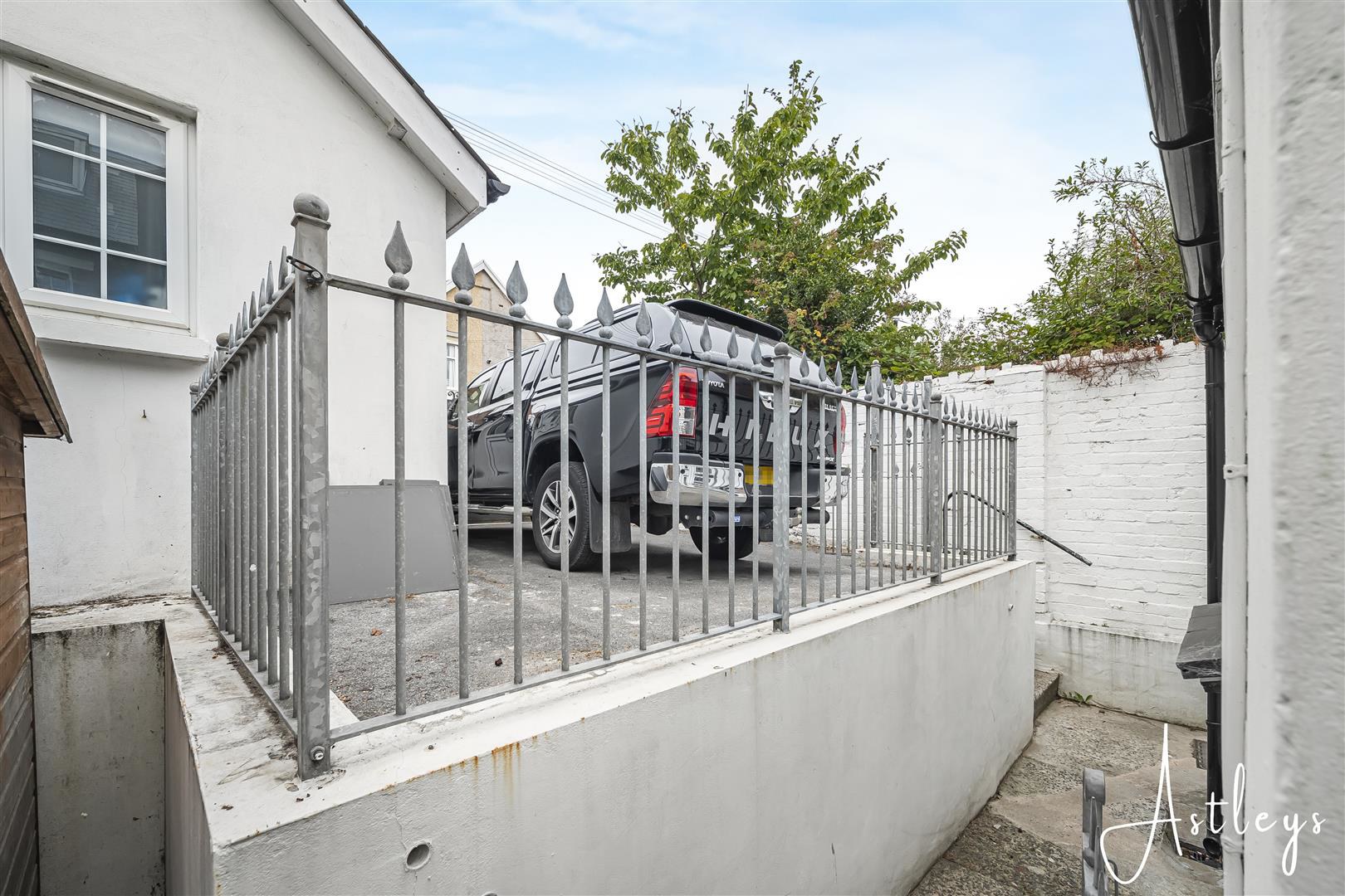 Uplands Crescent, Uplands, Swansea, photo 29