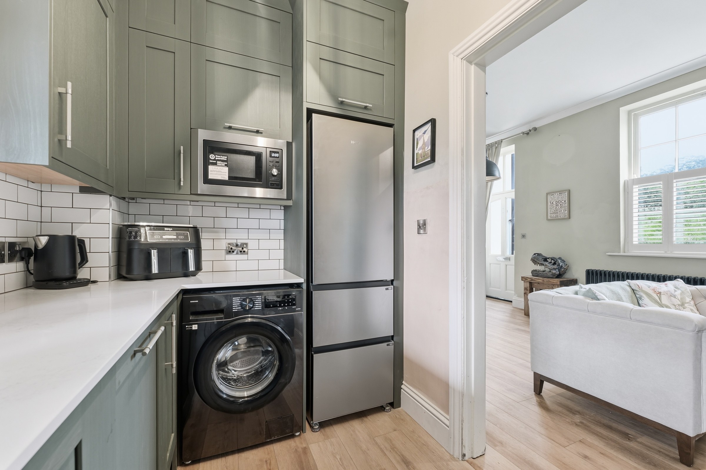 Woodmere Drive, Old Whittington, S41, photo 7