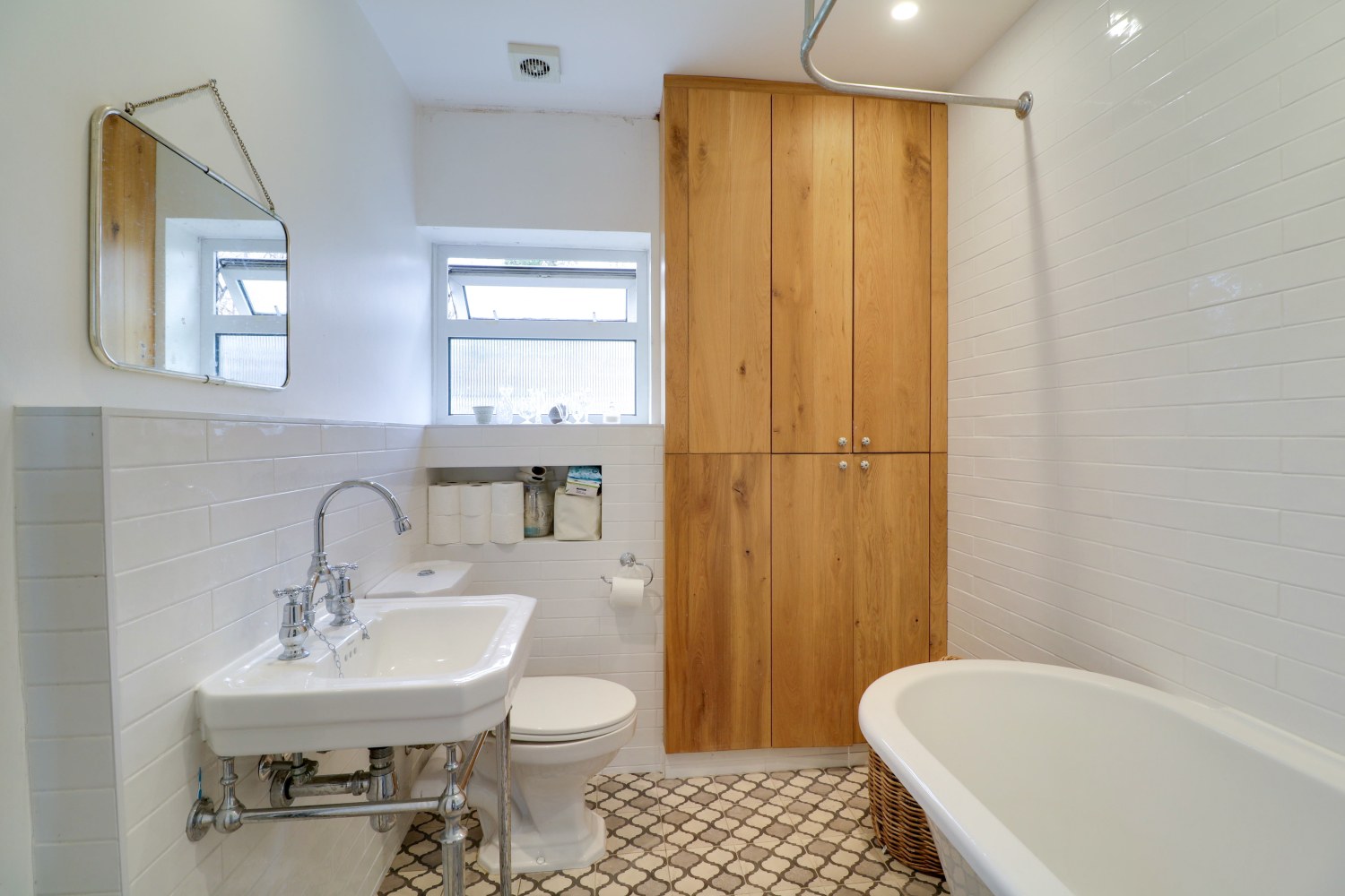 Woodside Court, Woodside Avenue, London, N12, photo 7