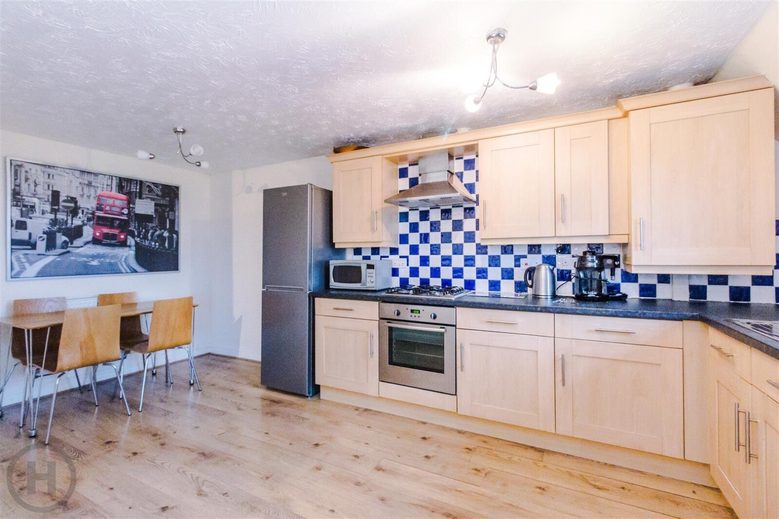 The Heights Manchester Road, Tyldesley, M29, photo 3