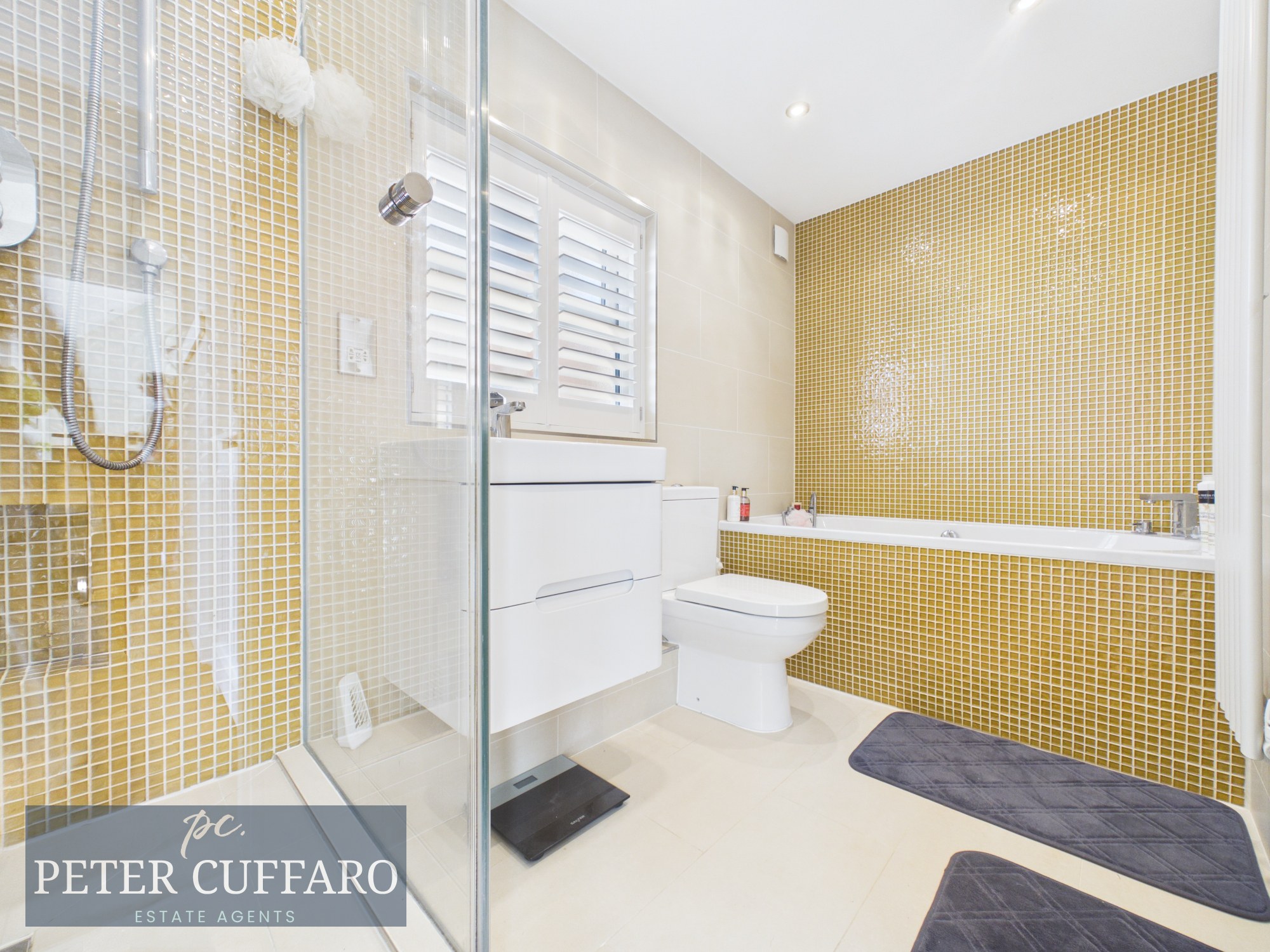 Emmas Crescent, Stanstead Abbotts, SG12, photo 11