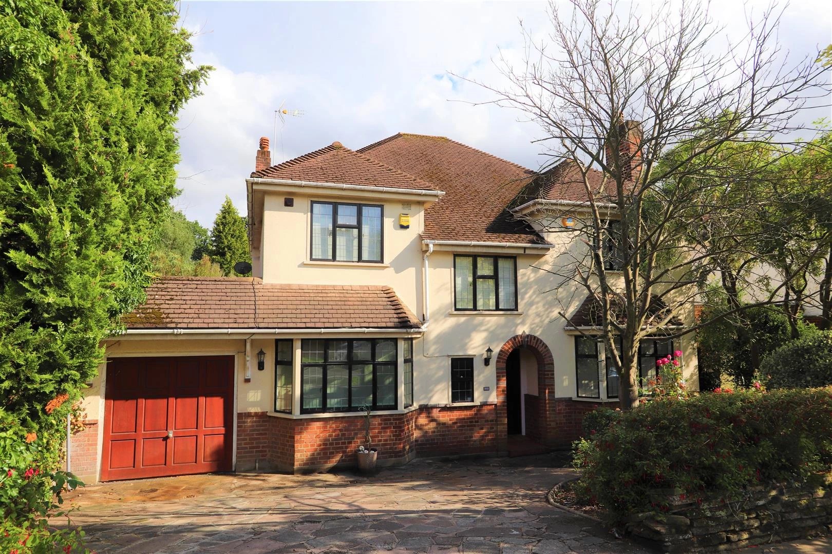 Sold STC Hogarth Avenue