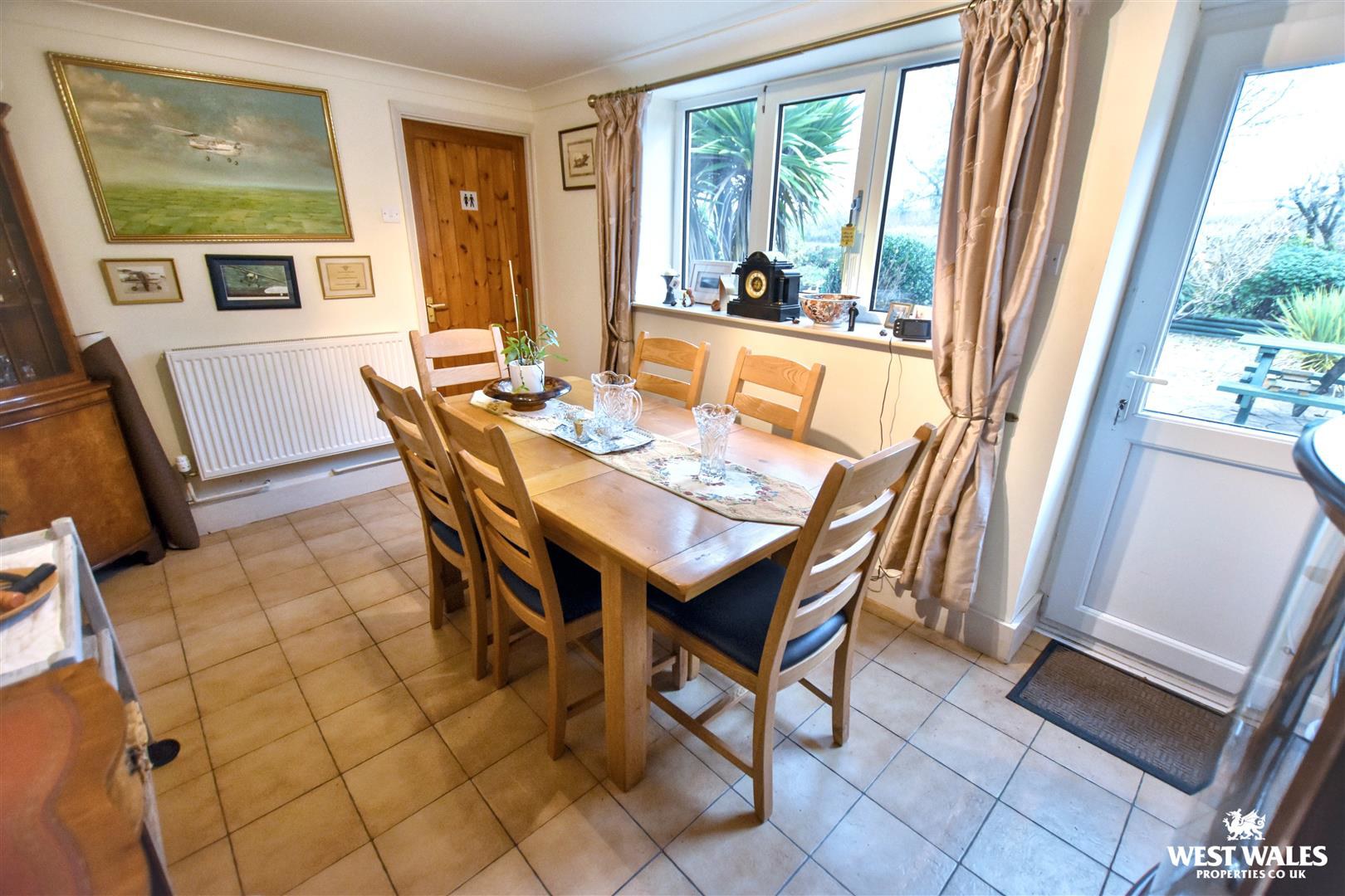 Templeton, Narberth, photo 9