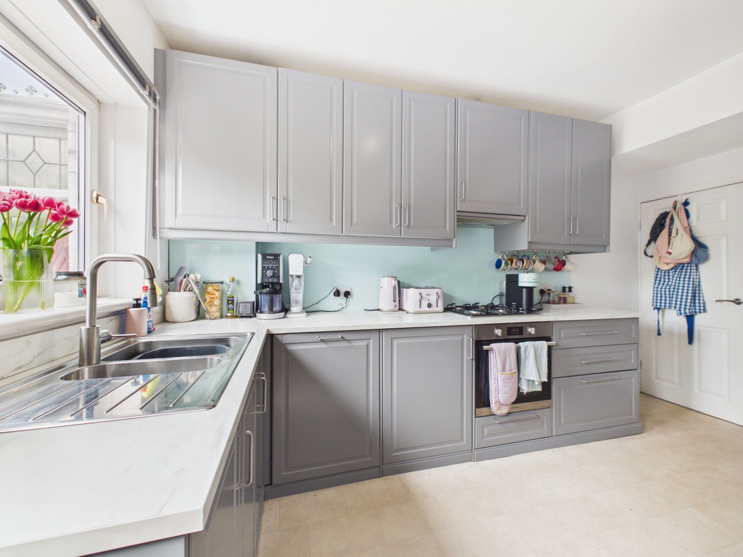 Second Avenue Rothwell, Rothwell, Leeds, West Yorkshire, LS26, photo 11