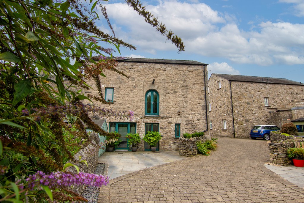 The Old Coach House, Yard 143 Stricklandgate, Kendal, LA9 4RF, photo 17