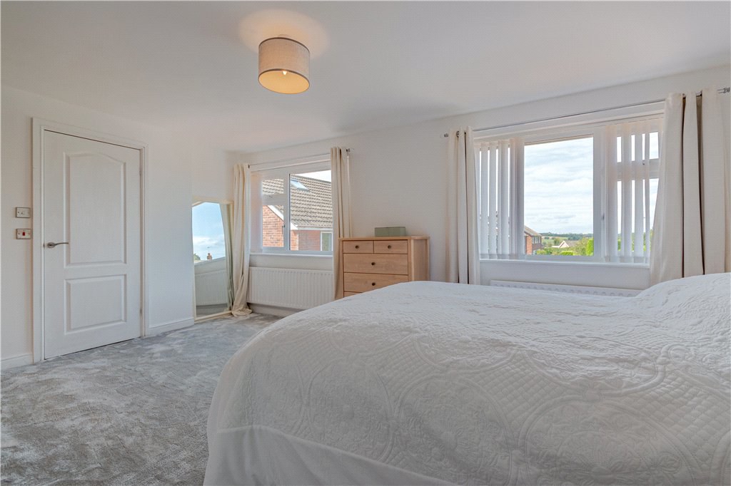 Kirkwood Way, Leeds, West Yorkshire, LS16, photo 13