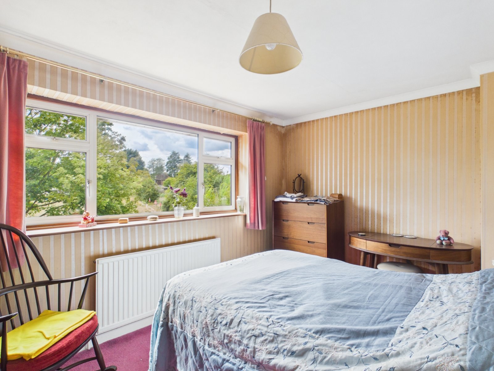 Hereford Close, Laleham, Surrey, TW18, photo 4
