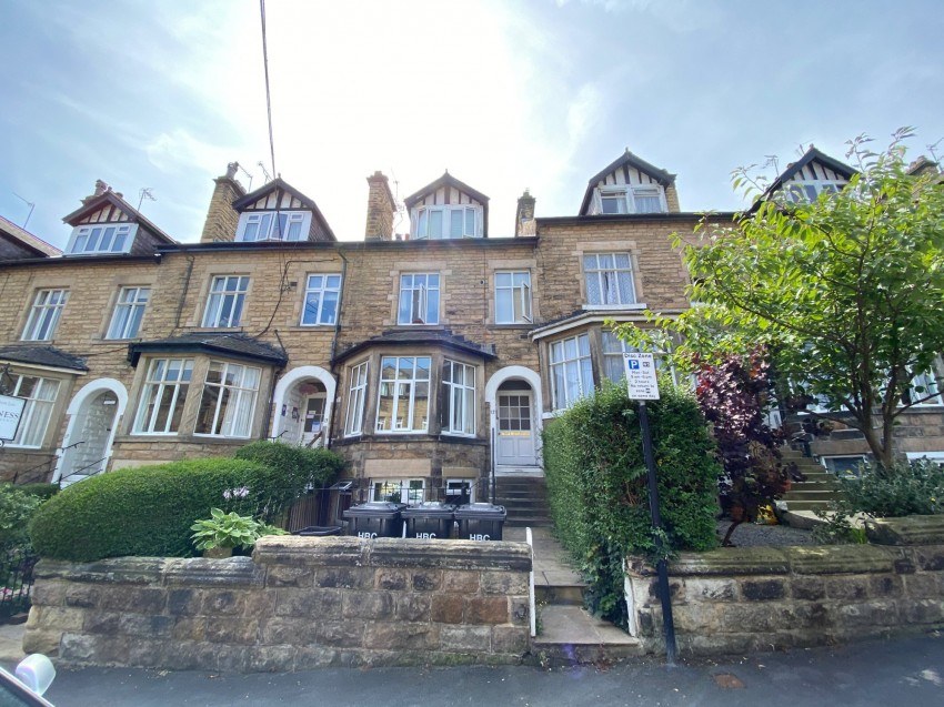 5 bed terraced for sale in St Marys Avenue, Harrogate
