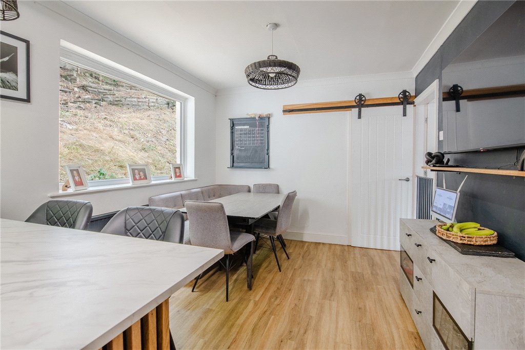 Western Avenue, Riddlesden, Keighley, West Yorkshire, BD20, photo 4