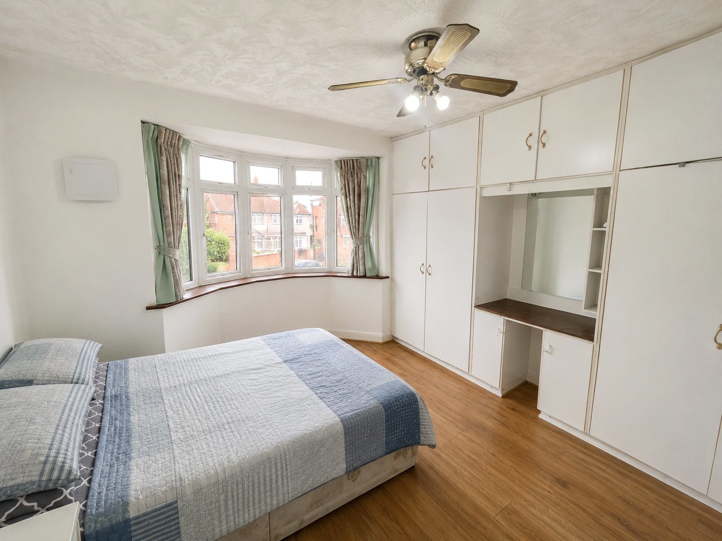 Cambridge Close, Hounslow, Greater London, TW4, photo 6