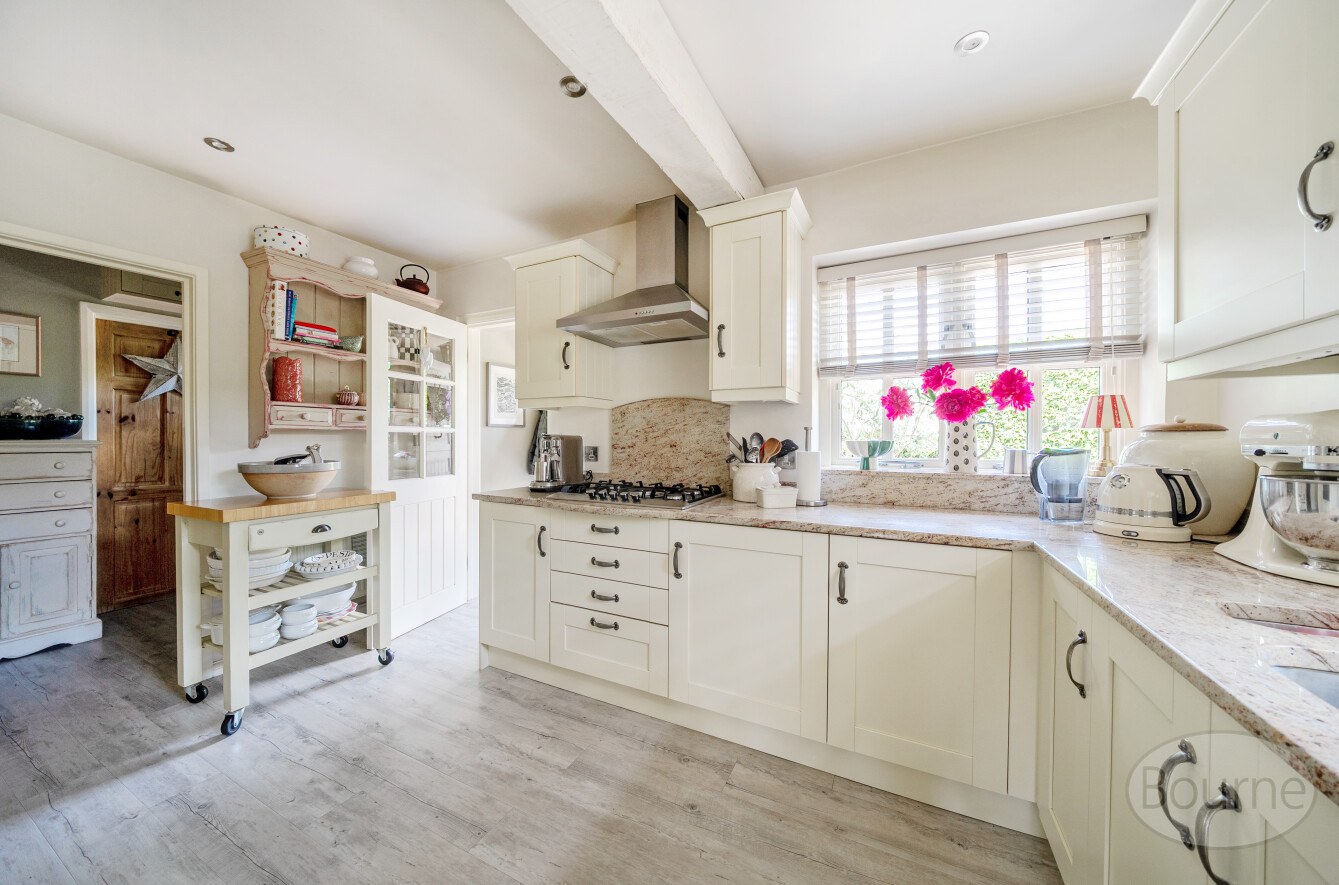 Boundstone Close, Wrecclesham, Farnham, Surrey, GU10, photo 5