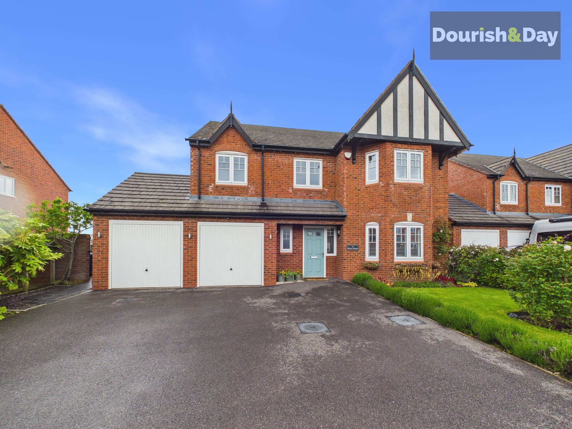 detached house for sale in Moors Wood
