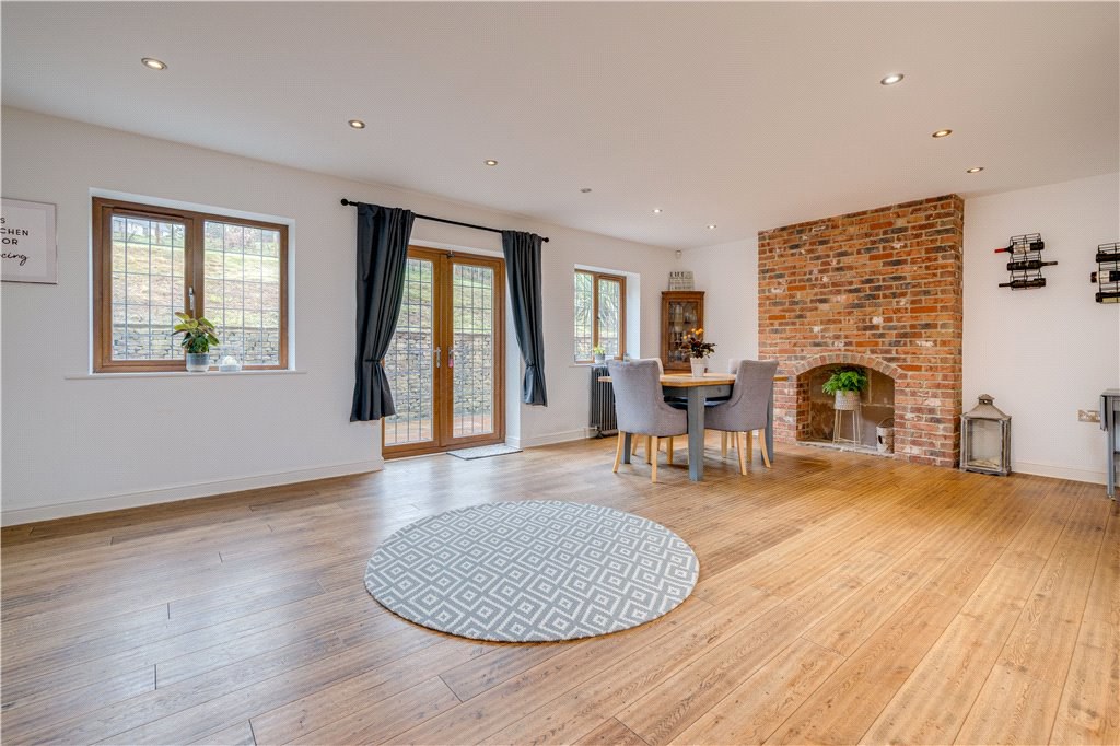 Hillings Lane, Hawksworth, Leeds, West Yorkshire, LS20, photo 8