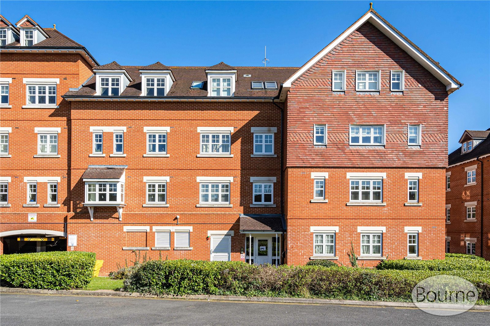 Heathside Road, Woking, Surrey, GU22