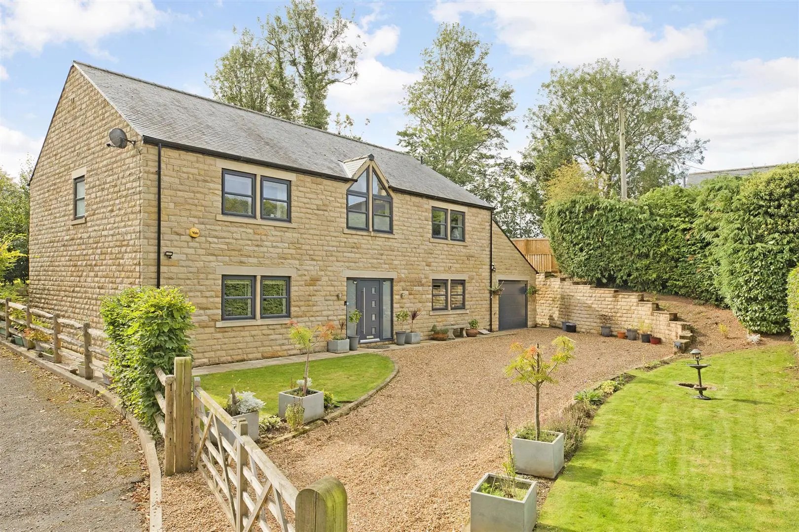5 bed home for sale in Harrogate Road, Littlethorpe