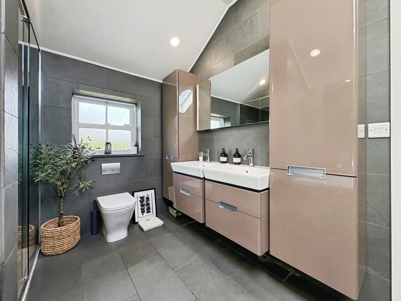 Leedstown, Three bedroom family home, photo 15