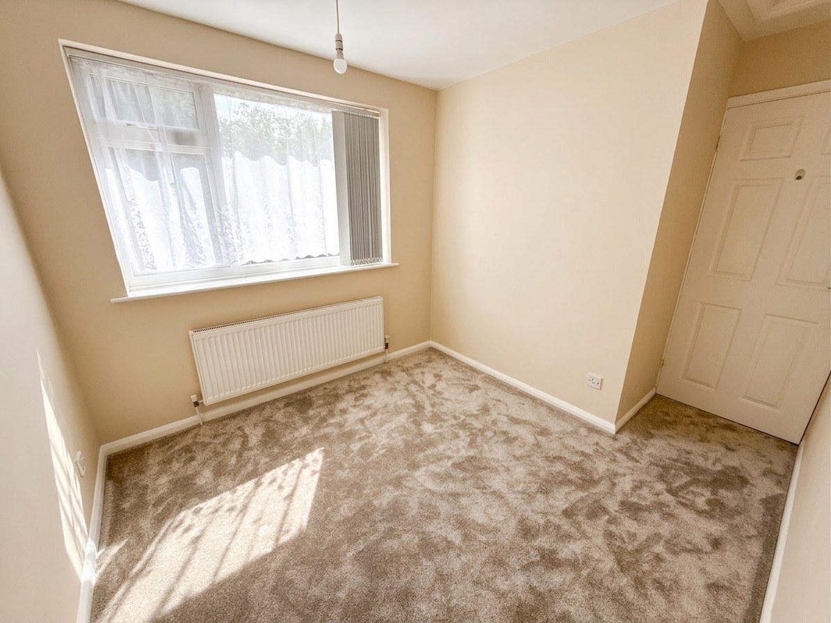 Bradshaw Avenue, Glen Parva, LE2, photo 13