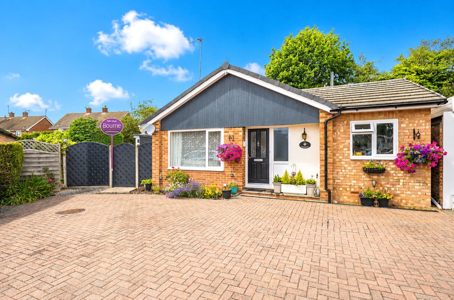 Ewins Close, Ash, Surrey, GU12