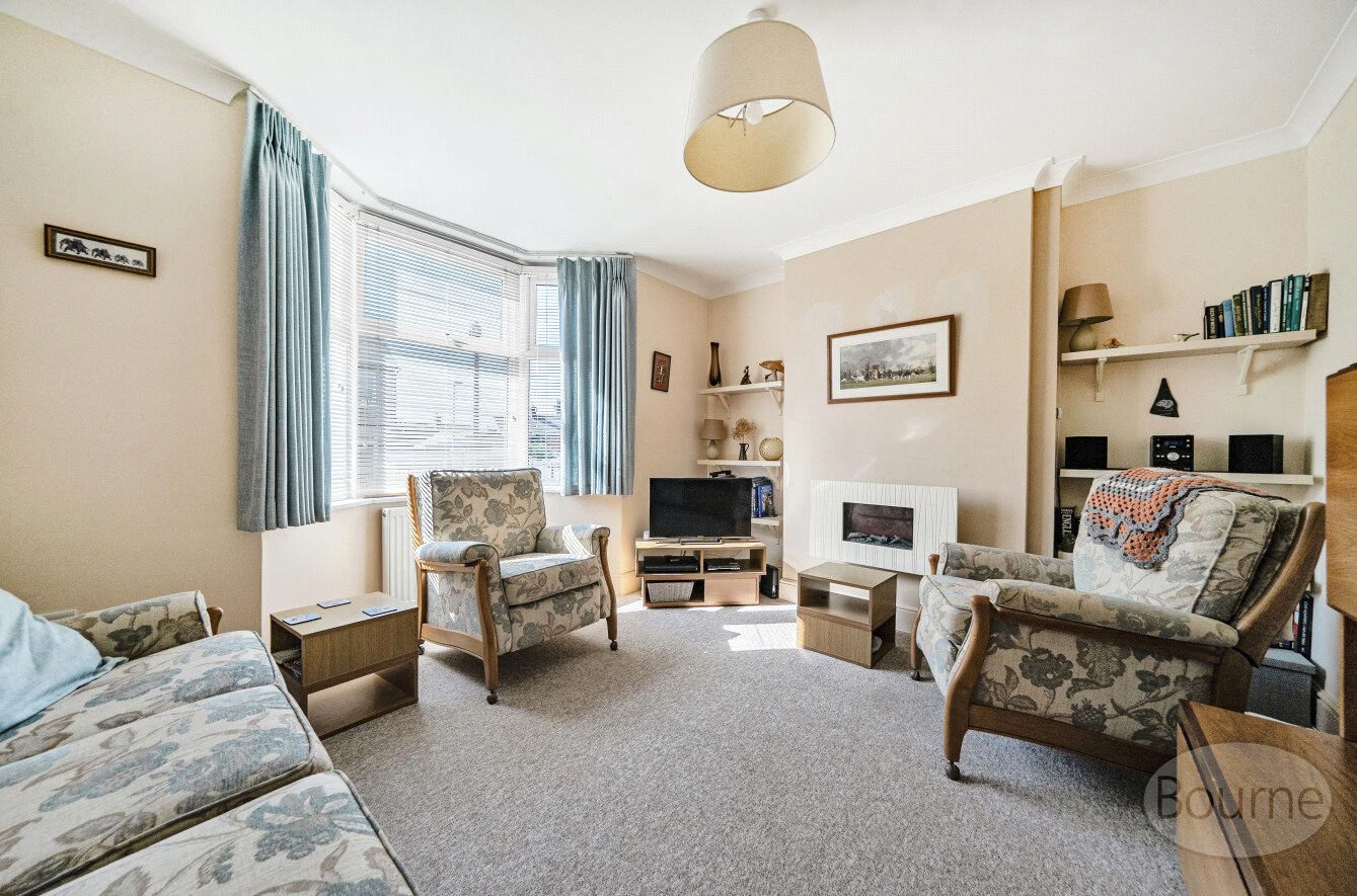 Woolner Avenue, Petersfield, Hampshire, GU32, photo 2