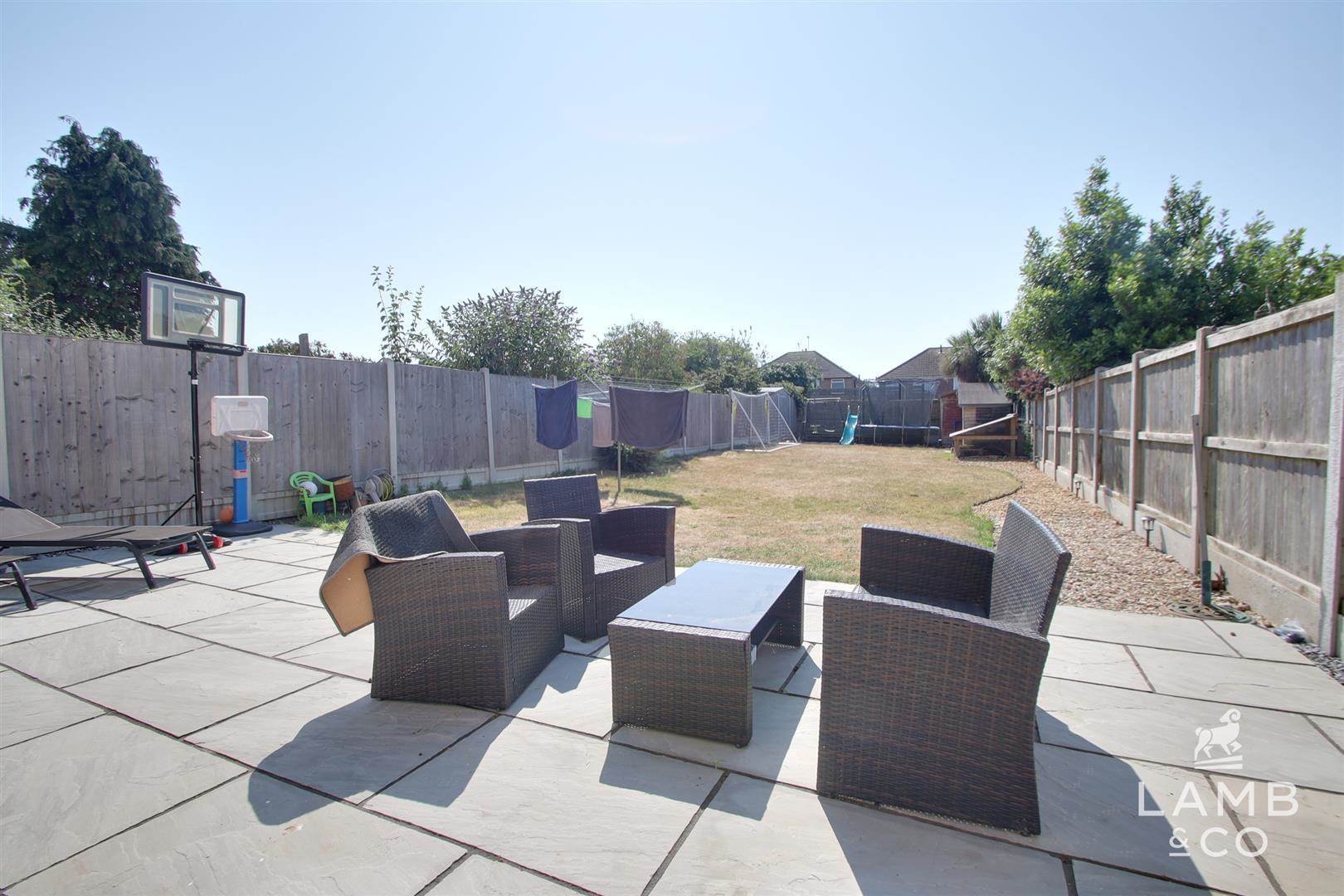 Leas Road, Clacton-on-Sea, photo 2