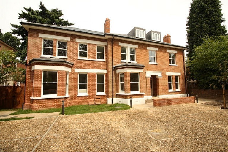 Broomhall Road