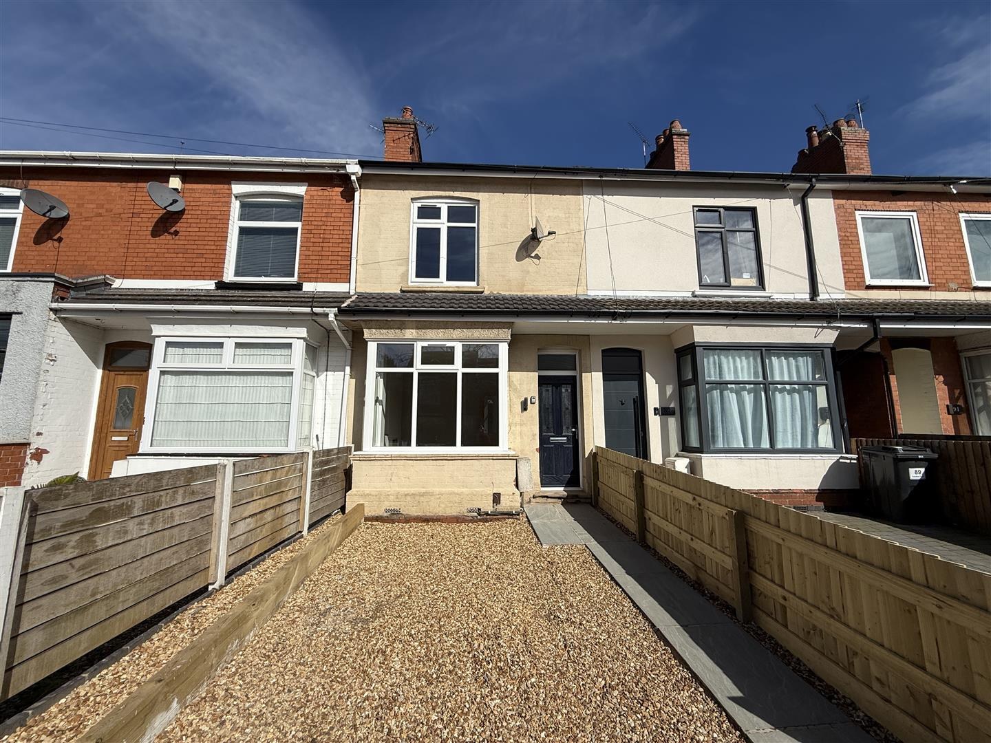 terraced house to rent in London Road