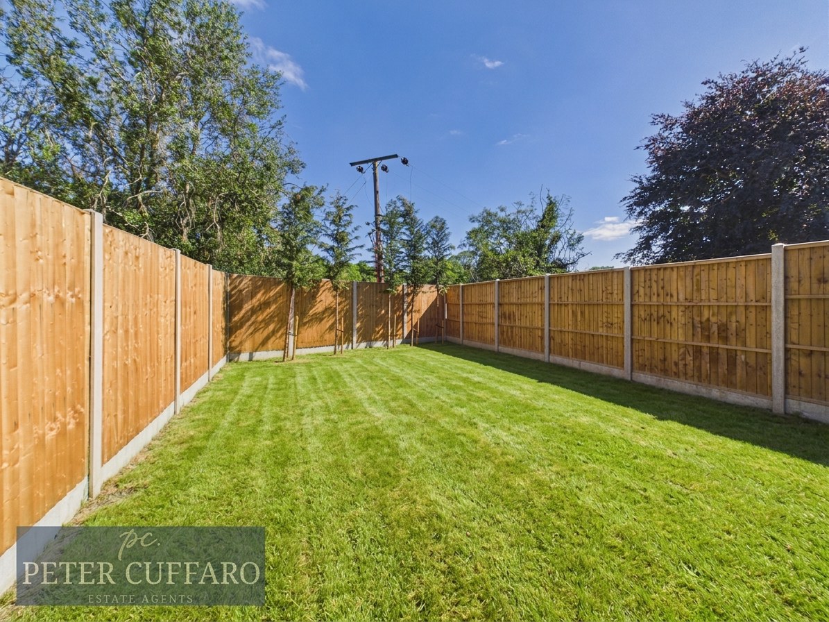 Dovedale, Ware, SG12, photo 20