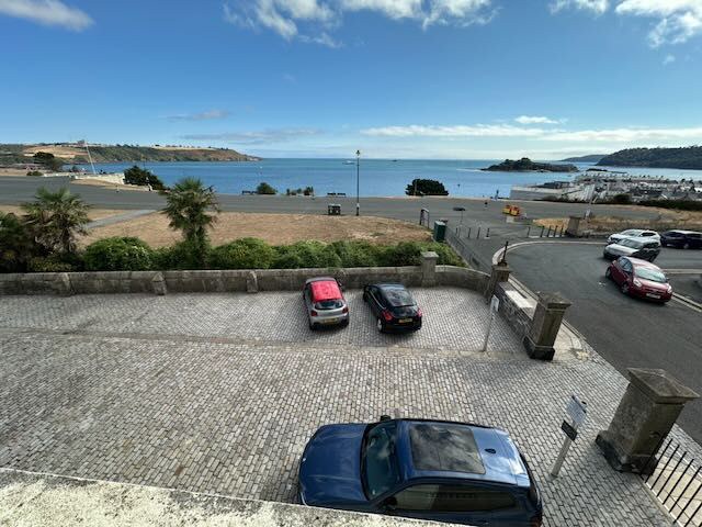 Elliot Terrace, The Hoe, Plymouth., photo 18