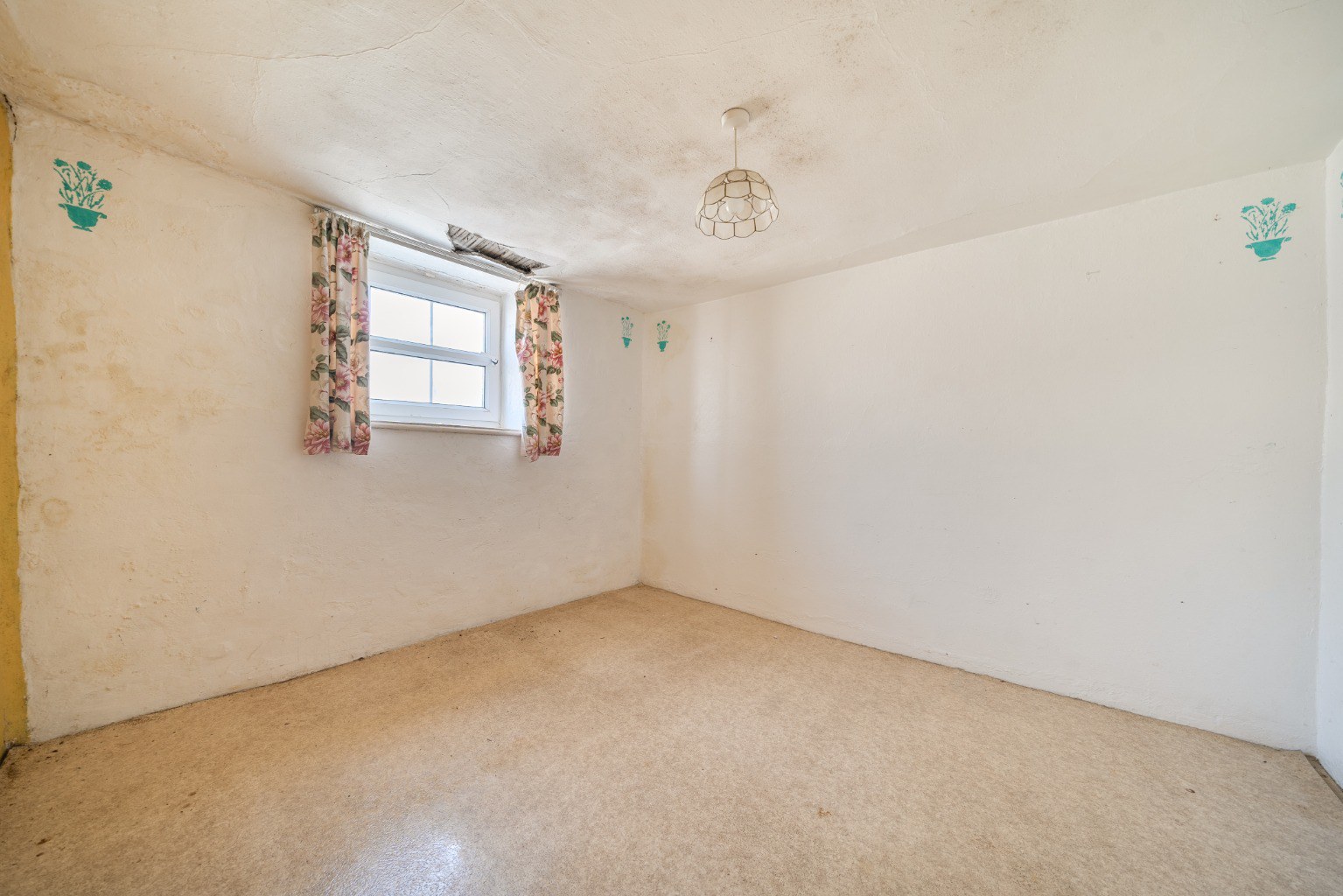 Sithney, A handsome doer-upper with two reception rooms and two bedrooms plus a garden., photo 8