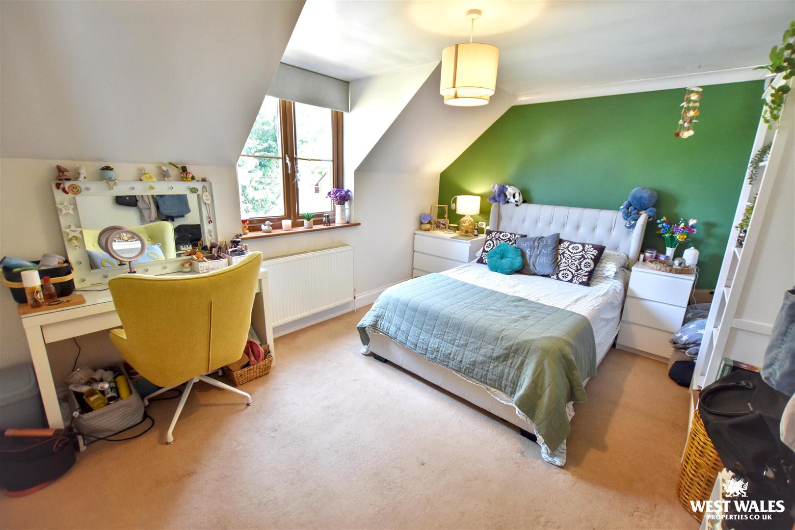 Orchard Gardens, Pembroke, photo 18