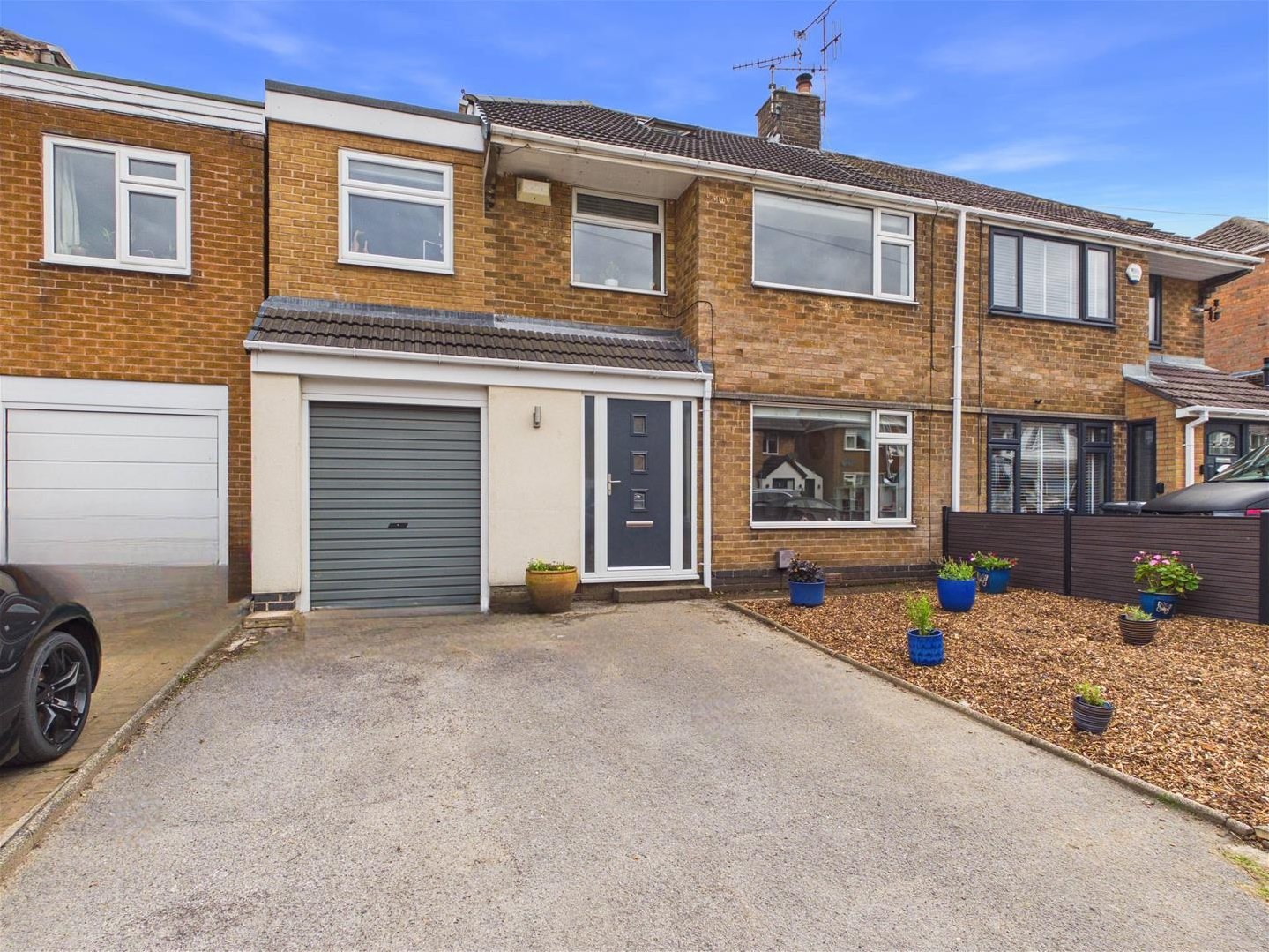 Longcroft Road