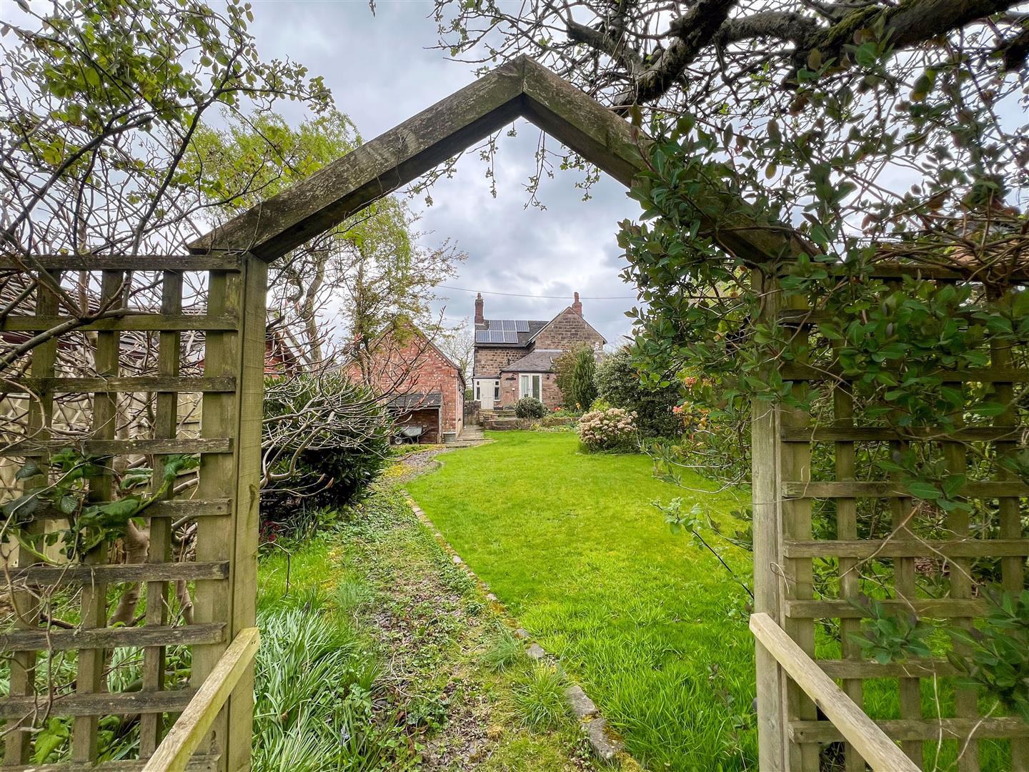 High Lane, Brown Edge, ST6 8RU., photo 39