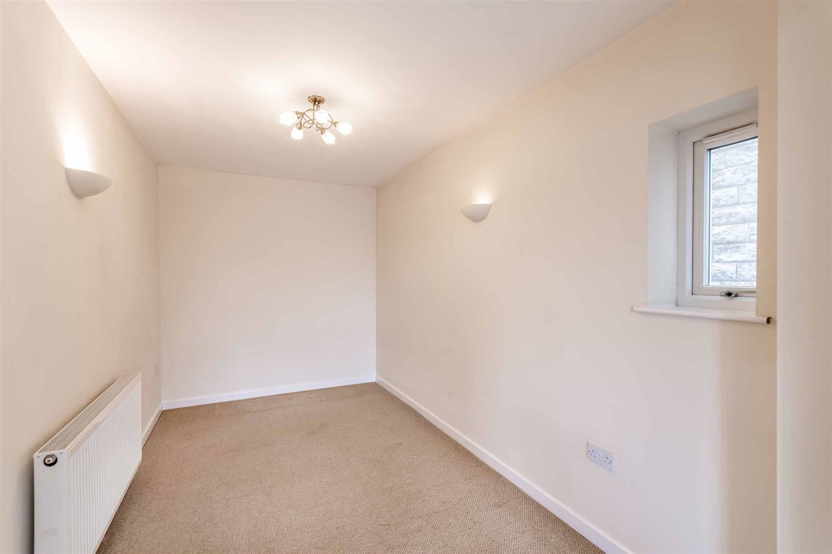 Greaves Sike Lane, Micklebring, Rotherham, photo 9