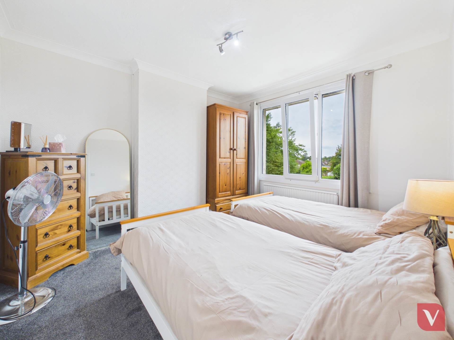 Hitchin Road, Luton, photo 10