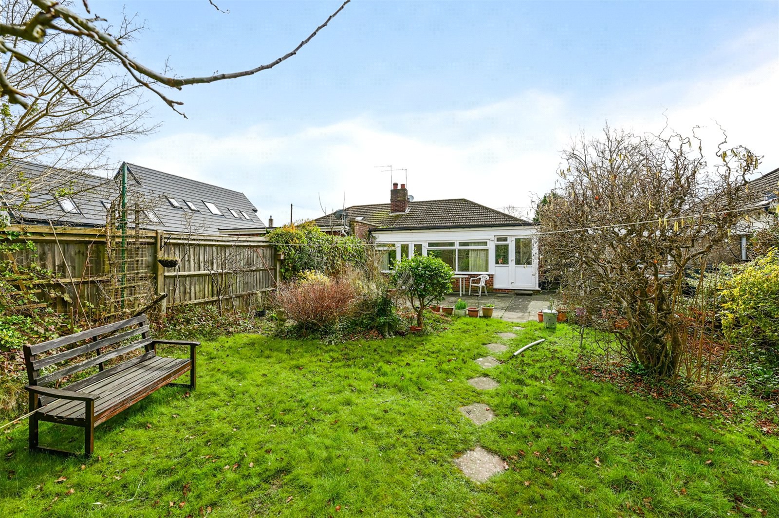 Hazel Road, Ash Green, Guildford, Surrey, GU12, photo 2