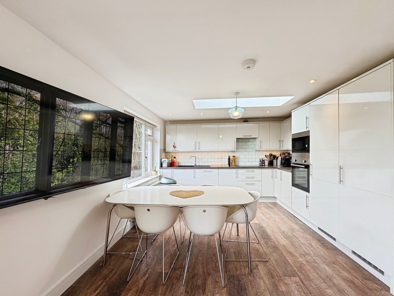 Lanner, Versatile bungalow with generous garden, photo 2