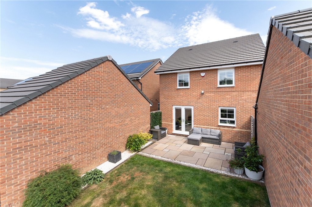 Bradfield Avenue, Morley, Leeds, West Yorkshire, LS27, photo 26