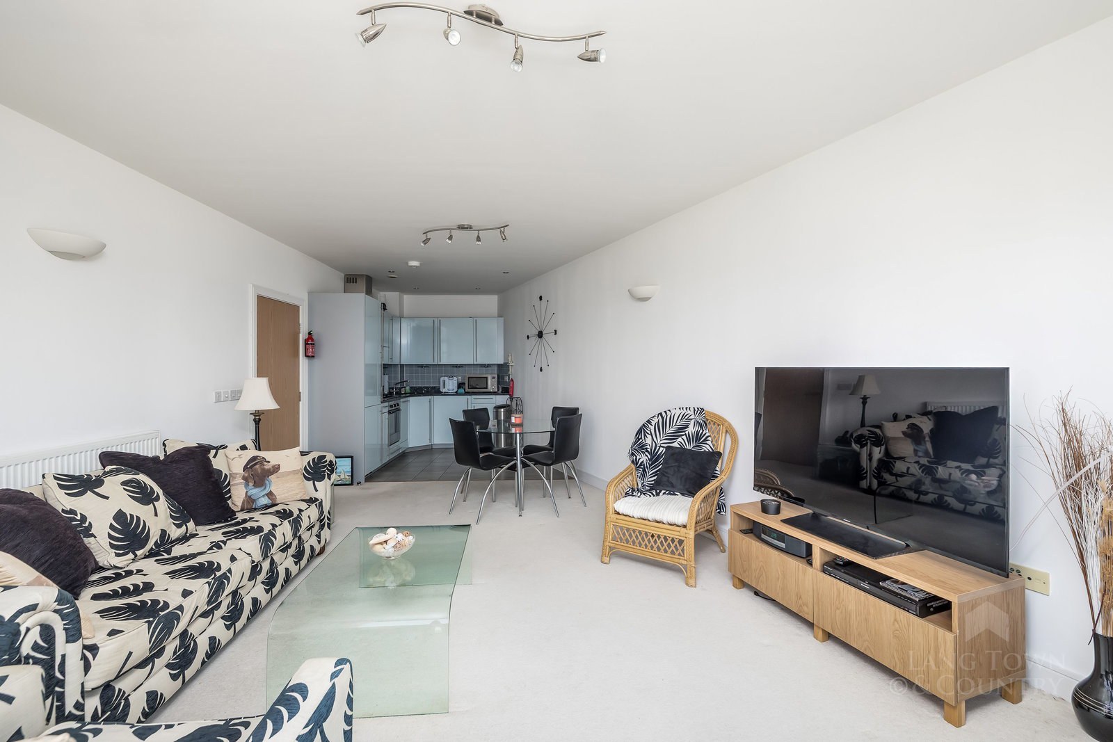 The Azure, Cliff Road, The Hoe, photo 5