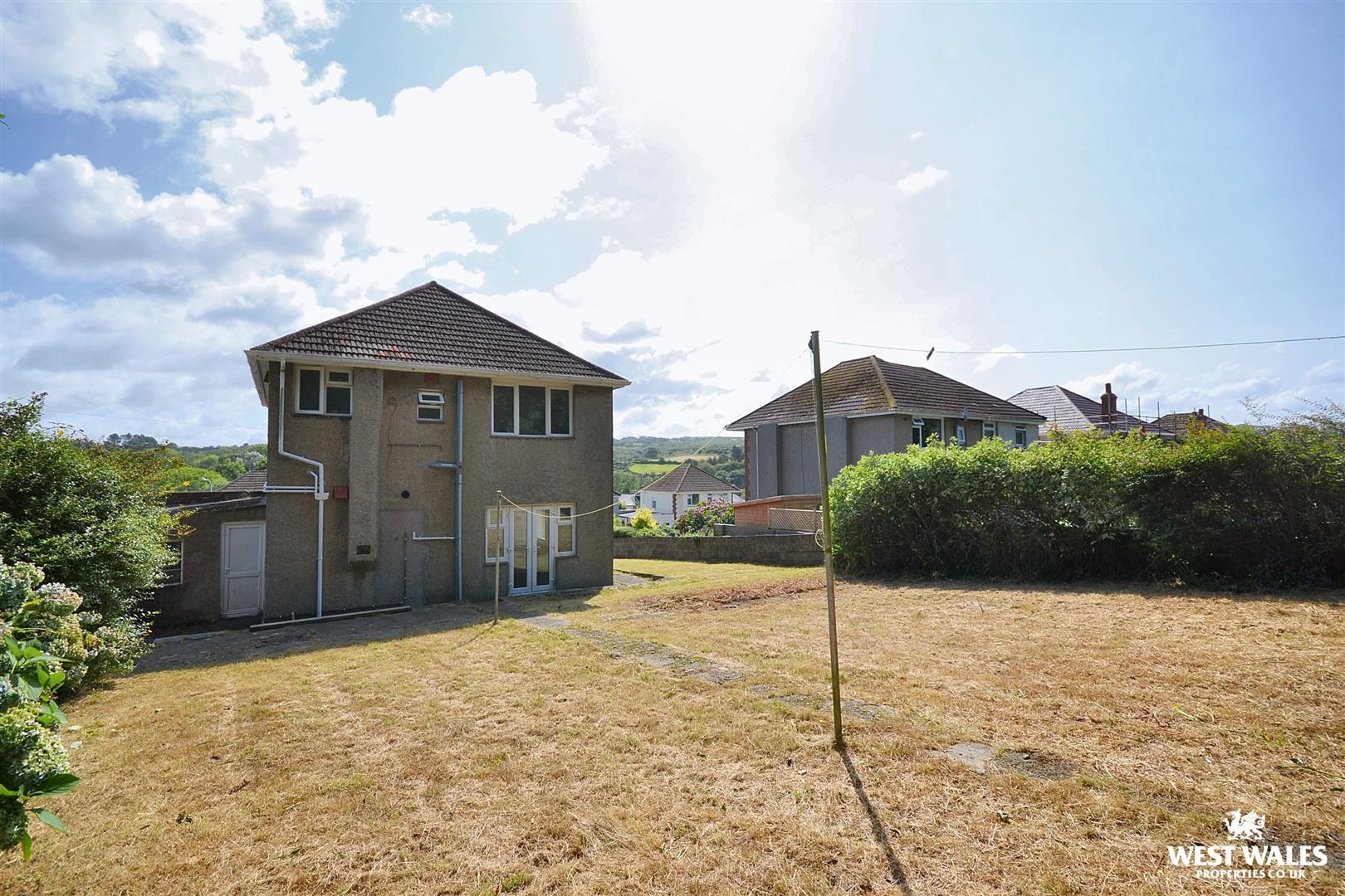 Hillside Close, Goodwick, photo 13