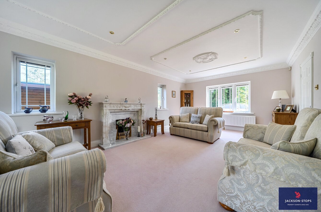 Anchor Drive, Northampton, Northamptonshire, NN2, photo 2