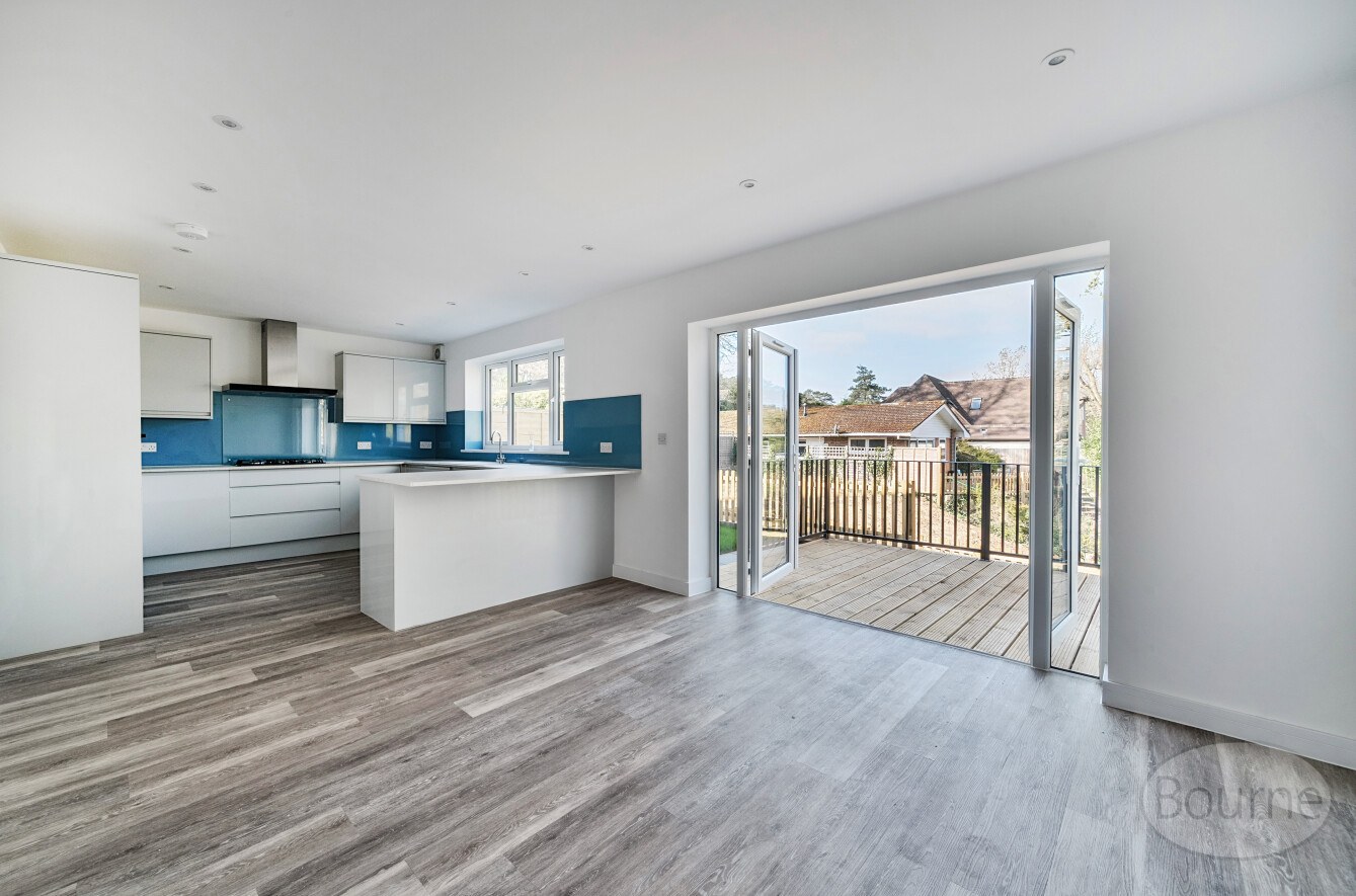Broomwood Way, Lower Bourne, Farnham, Surrey, GU10, photo 3