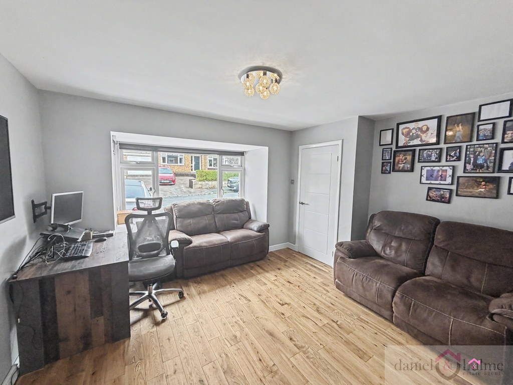 Fair View Road, Leek, Staffordshire, ST13 5BY, photo 5