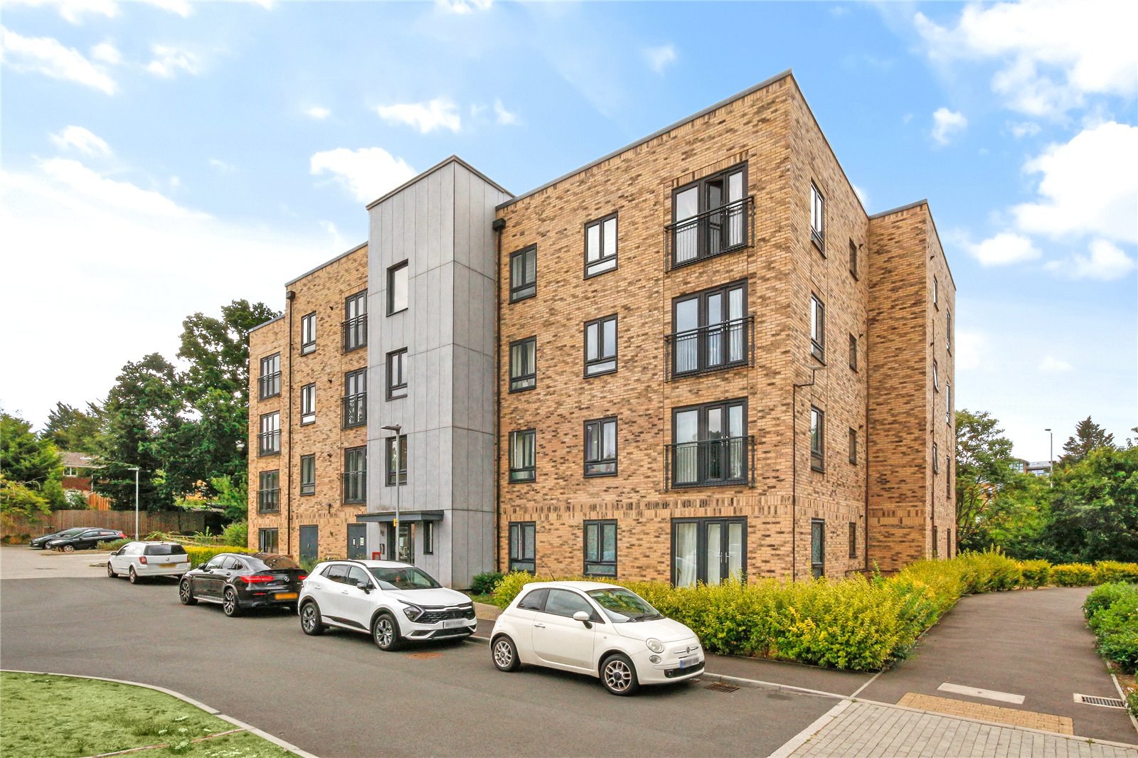 Hurley Drive, Bracknell, Berkshire, RG12