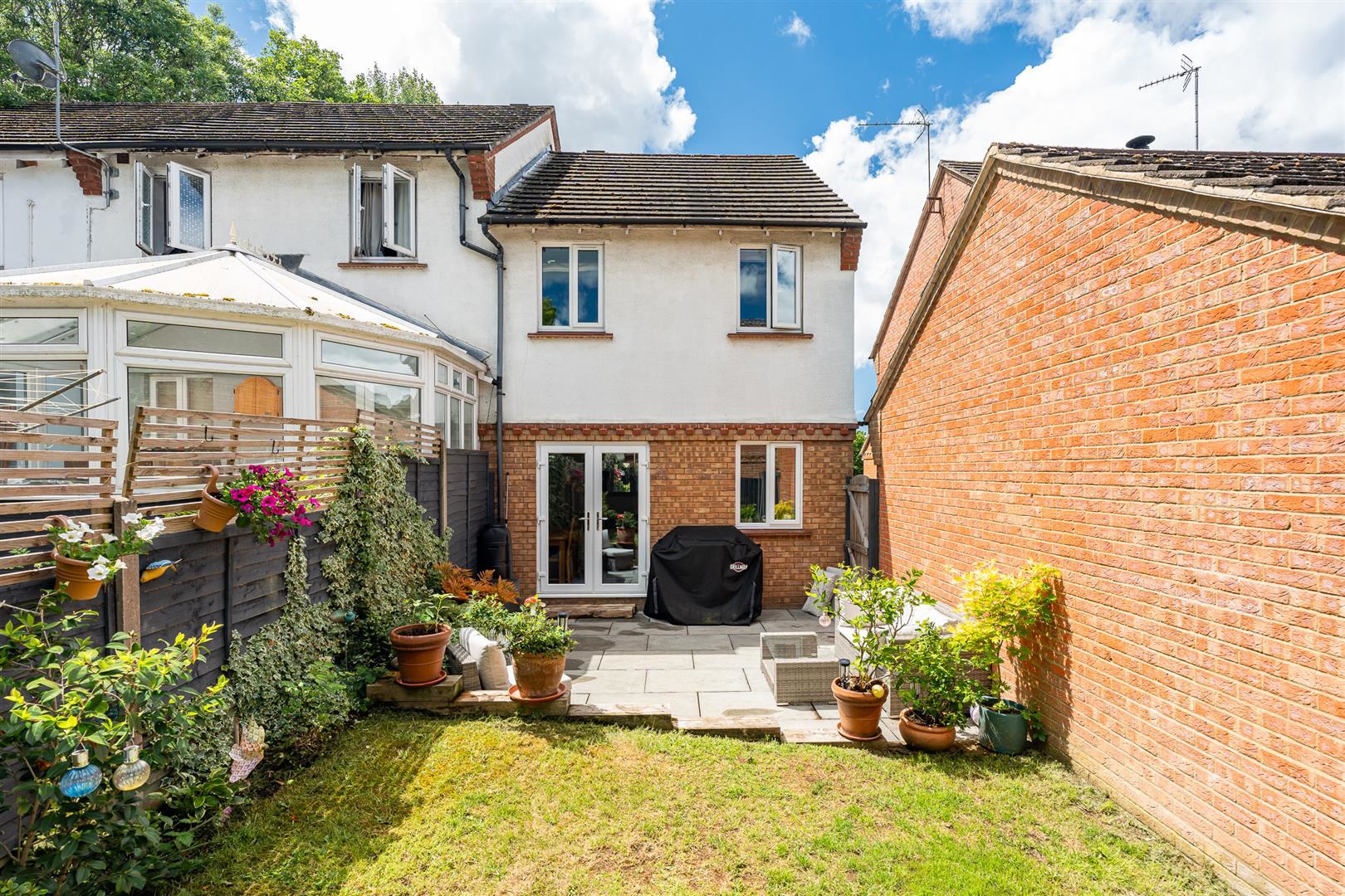 Primrose Drive, Hertford, photo 11