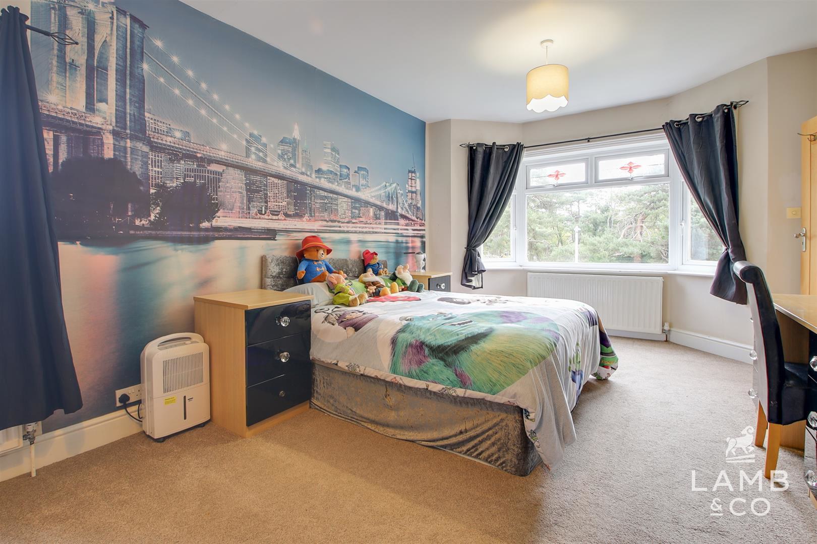 Albany Gardens West, Clacton-On-Sea, photo 21
