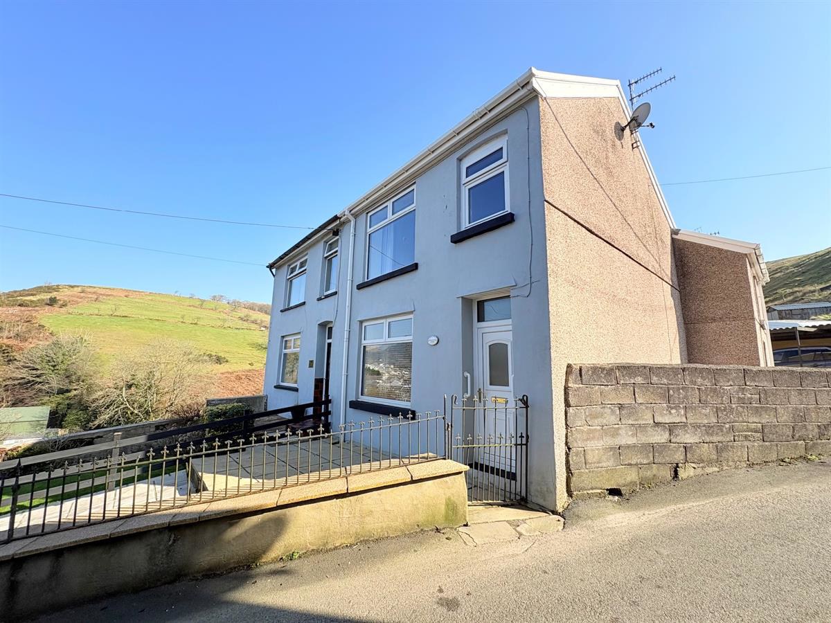 Mountain View, Pant Street, Pantygog, Bridgend, photo 2