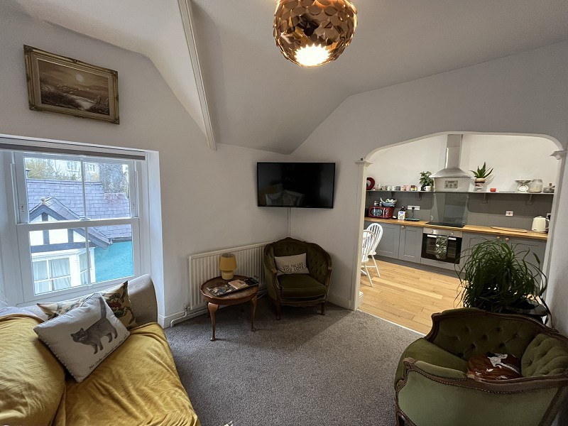 Penrhiw 15 Carmarthen Street, Llandeilo, Carmarthenshire., photo 5
