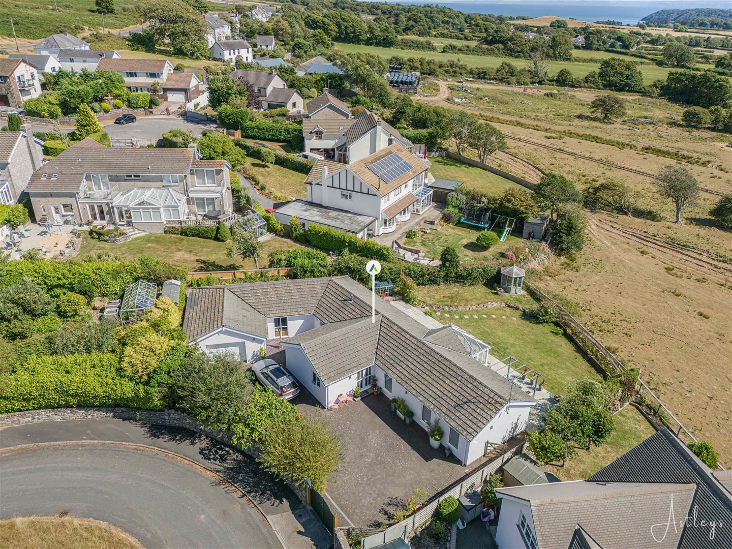 The Downs, Reynoldston, Swansea, photo 34